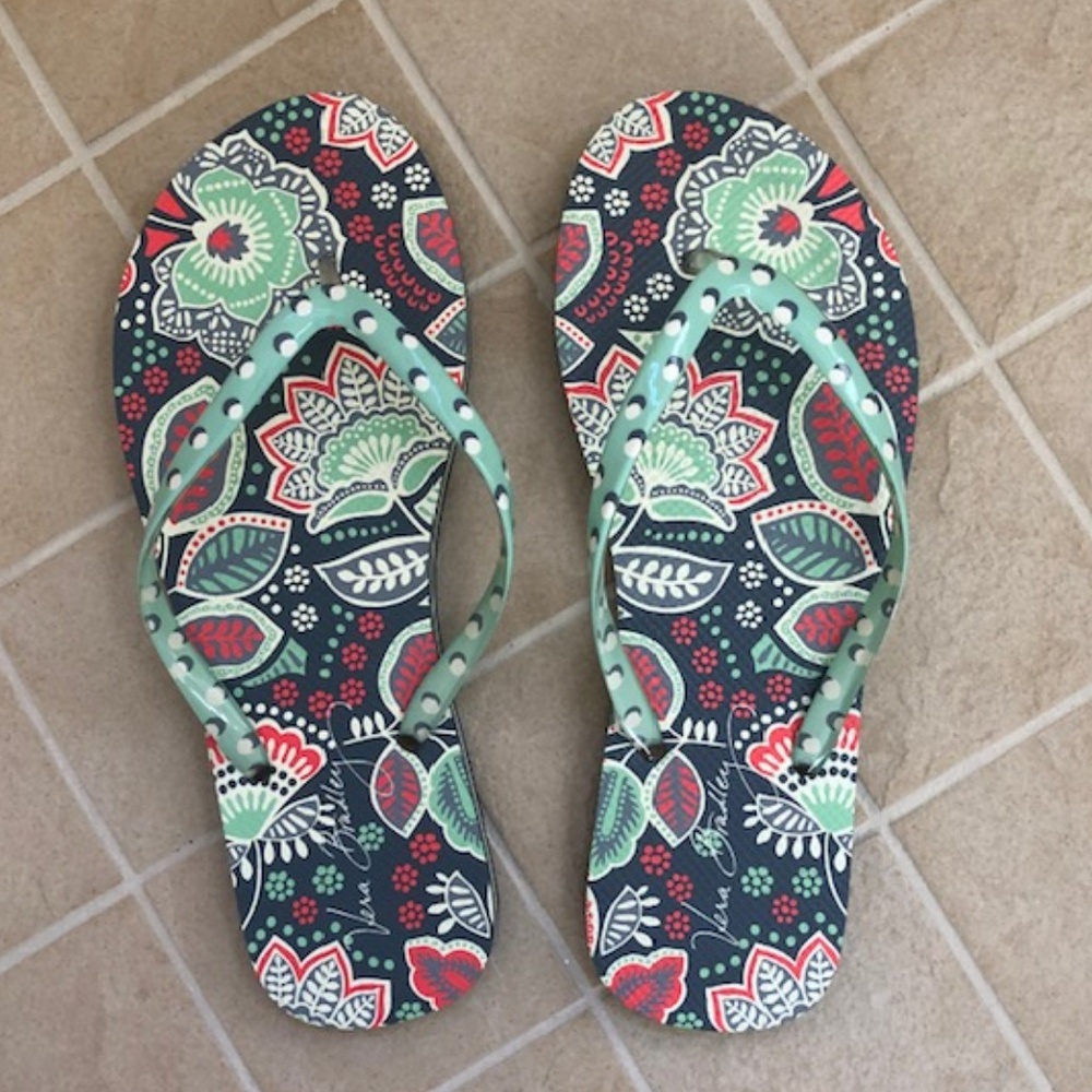 Vera Bradley Flip Flops Size 9-10